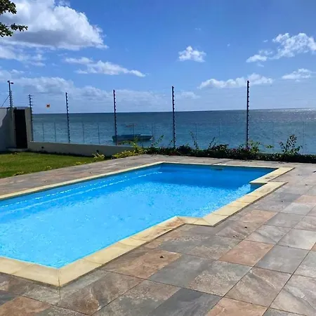 Baywatch - Pieds Dans L'Eau Avec Piscine Villa